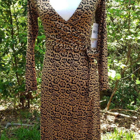 GOOD AMERICAN Day Night Wrap Midi Dress in Leopard Print Size Small - Picture 14 of 16